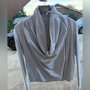 Lululemon jacket size 4